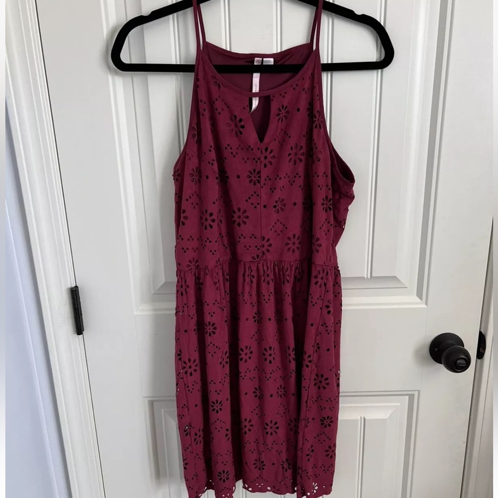 Lauren Conrad size large burgundy spaghetti strap dress